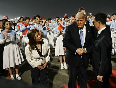 Trump Arrives In China, Plans To Discuss Iran And Taiwan