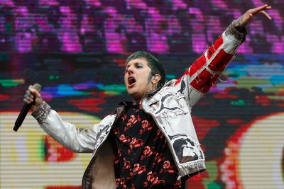 Bring Me the Horizon frontman suffers concussion after being struck by phone mid-show