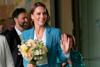 Kate Middleton just wore a suit in this season’s most popular colourway