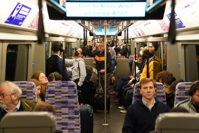 Timetable changes on Elizabeth and Mildmay lines to come into force
