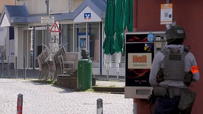 'No one was hurt,' police say announcing end to hostage-taking situation at bank in Sinzig