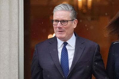 Starmer biographer warns Labour risks ‘real chance’ of changing leaders again before election if it ousts him now