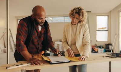 7 Signs a Contractor May Be Preparing to Overcharge an Older Homeowner