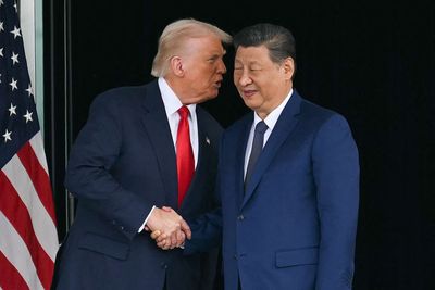 Taiwan Officials On Edge as Trump Prepares to Discuss Arms Sales With China: Report