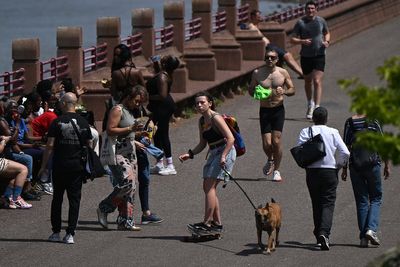 Bank holiday weather forecast: UK temperatures set to soar to 25C for long weekend, Met Office says