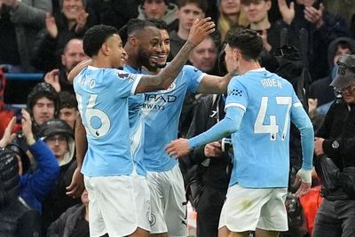 Phil Foden shines as Man City keep pressure on Arsenal with Crystal Palace win