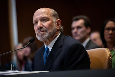 Howard Lutnick said he had three ‘inconsequential’ meetings with Epstein