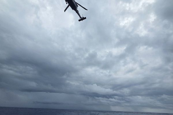 ‘Miraculous’ survival after plane crash leaves 11 stranded off Florida coast