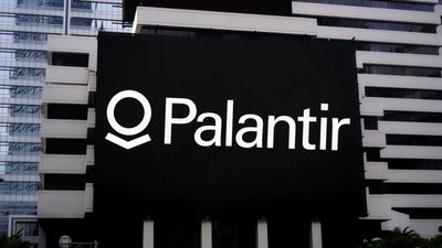 Palantir Shows Huge Unusual Call Options Buying - PLTR Could Be Cheap Here