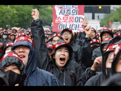 Samsung Electronics urges union to resume talks as strike threat looms