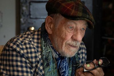 The Christophers review – Ian McKellen’s best performance since Gandalf