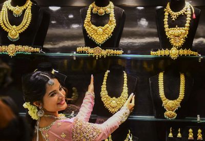 Gold EGRs vs gold ETFs: Which one should yellow metal investors choose?