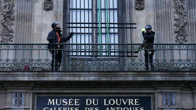 Louvre security concerns ‘pushed aside’ in favour of prestige projects