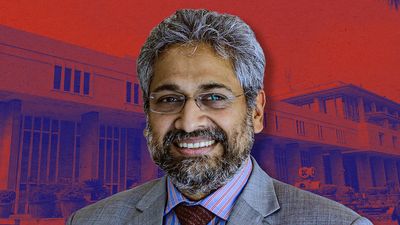 Delhi HC recalls order quashing centre’s decision to deny OCI card to Siddharth Varadarajan