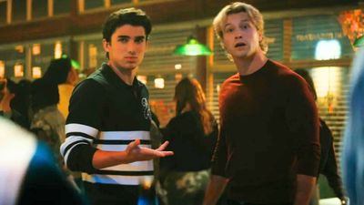 Everything We Know About Off Campus Season 2 If You Need More Horny Hockey Drama In Your Lives