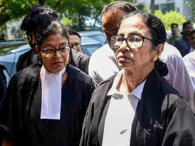 Ex-Bengal CM Mamata Banerjee appears before Calcutta HC to argue post-poll violence case