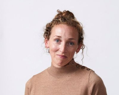 The Correspondent by Virginia Evans review – immensely enjoyable return of the epistolary novel