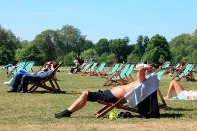 Britain to enjoy bank holiday sunshine as temperatures reach mid-20s after cold spell