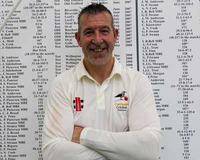 ‘As good as any feeling I had in football’: Nigel Martyn on swapping goalkeeping for a red England cricket cap