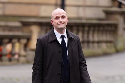 Flynn and Gethins hit out at ‘crisis-ridden Westminster’ as they quit Commons