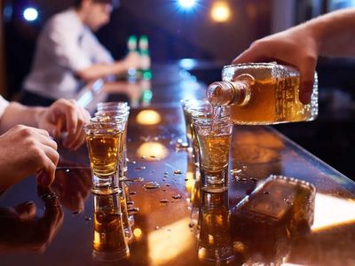 Thailand introduces new alcohol restrictions: What tourists should know