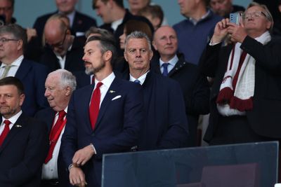 Former Leeds boss says he was contender to succeed Sir Alex Ferguson at Man United
