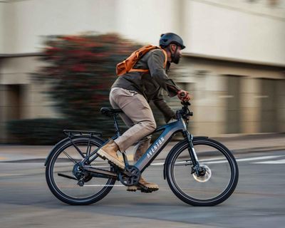 A beginner’s bike commuting gear guide: what to buy (and skip) before your first ride