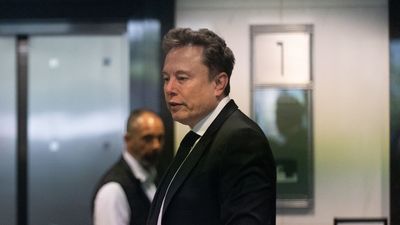 Musk lawyers accuse OpenAI of deception in close of mega-trial