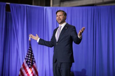Vance focuses on fraud while in Maine and ignores economy as Trump’s Iran war sends prices soaring