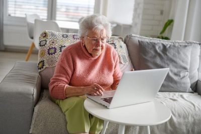 Why More Seniors Are Being Asked to Verify Identity In Person Instead of Online
