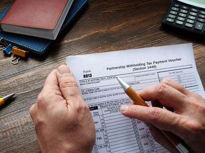 The New IRS Withholding Quirk Making Some Service-Industry Seniors Think Their Tips Are Tax-Free