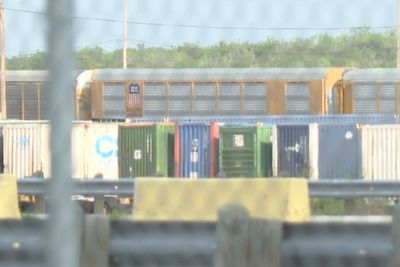Teen was among 6 people from Honduras and Mexico who died in hot Texas shipping container