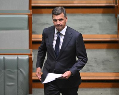Morning Mail: Taylor maps out tax plan, Coles case could end ‘fake discounts’, UK politics in turmoil