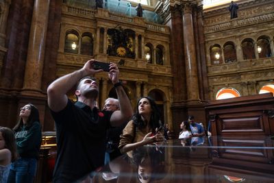 Librarian should be chosen by Congress, House panel agrees
