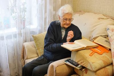 10 Books Every Person Over 50 Should Read Before They Die