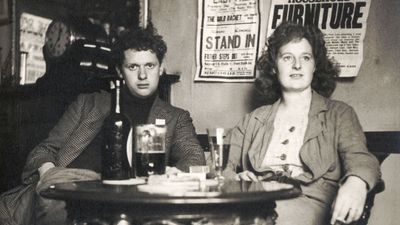 These historic photographs capture the changing personas of Dylan Thomas, from writer to rock star