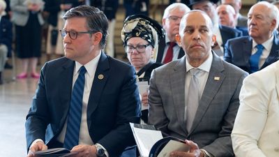 Congressional leaders plead with their absentee lawmakers: "You've got to come"
