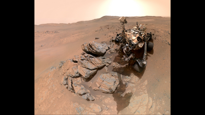 NASA's Perseverance rover is positively glowing in its new selfie on Mars