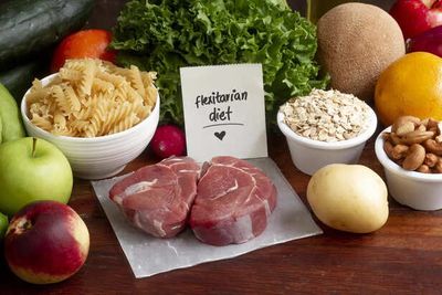 Best Diet Plans for Dogs and Cats
