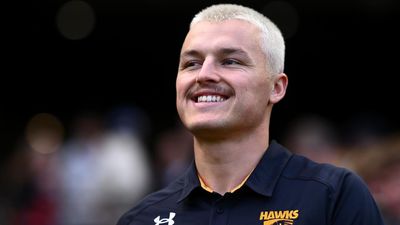 Hawks' former 'shrugging lairiser' to reach milestone
