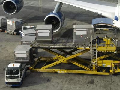 Redington turns to air freight as Gulf conflict disrupts sea routes