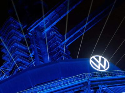 Volkswagen labour leaders stand by 'red line' on plant closures