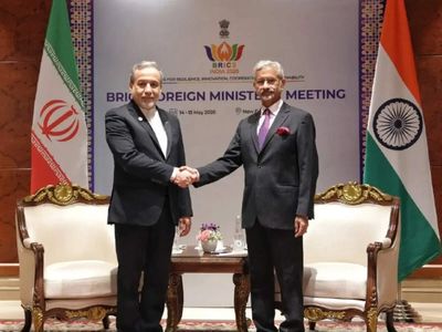 Jaishankar, Iran FM hold bilateral meet