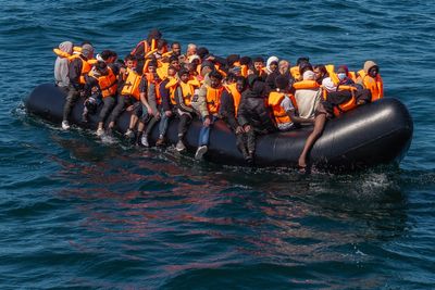 UK and Europe plan human rights law changes to boost migrant deportation
