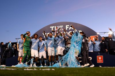 Manchester United boss Darren Fletcher angered by ‘Man City parade’ after FA Youth Cup final