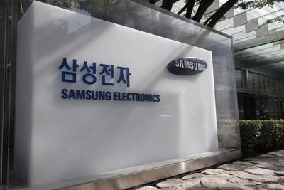 Samsung shares crash 9% as labour strike raises fears of $20 billion profit hit