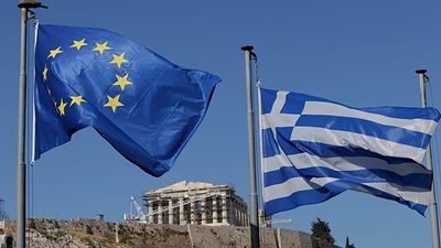 Greece's budget surplus of €5bn blows past forecasts in first quarter of 2026