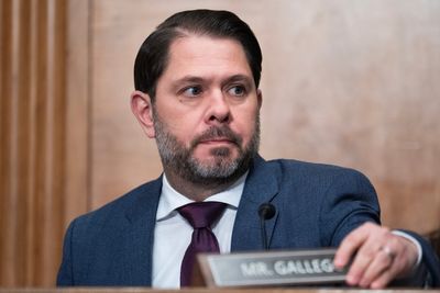 Senate Banking approves crypto market structure bill