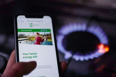 UK inflation rate set to fall as lower household energy bills offset fuel surge