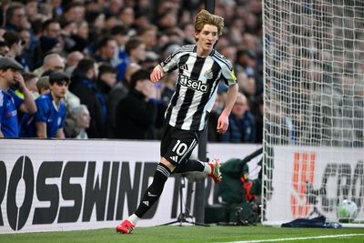 Anthony Gordon to Bayern Munich transfer latest as Eddie Howe makes Newcastle admission